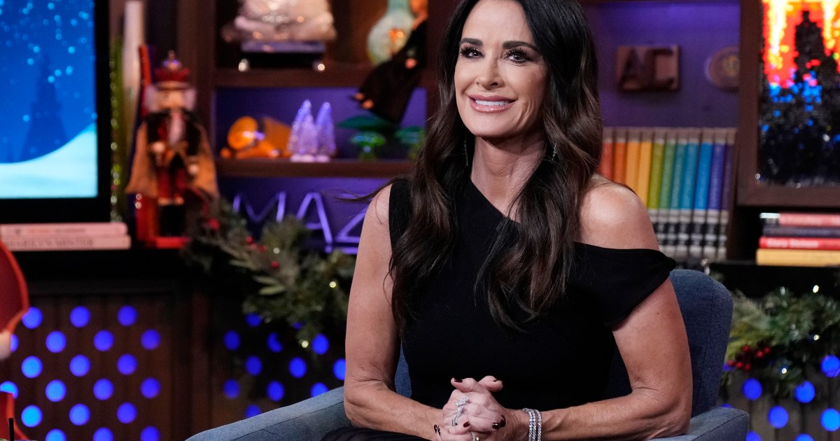 Kyle Richards Enjoys Lunch With Mauricio Umansky’s Parents Kyle Richards Enjoys Lunch With Mauricio Umansky’s Parents