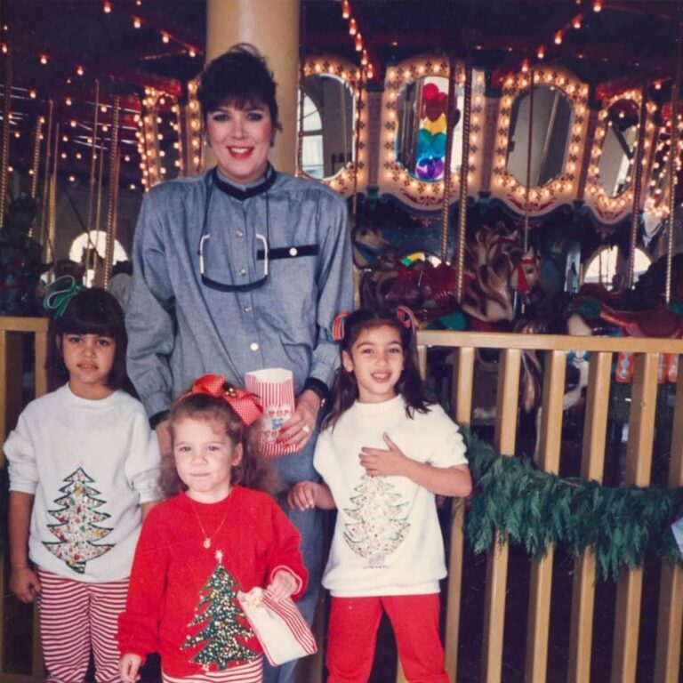 Inside the Kardashian-Jenners’ Cozy Christmas Eve Celebrations Inside the Kardashian-Jenners’ Cozy Christmas Eve Celebrations